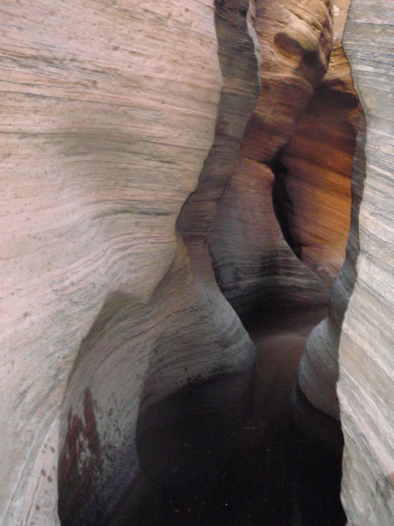 Day2 P6080097 LookingDownCanyonFromBottomOfRap24