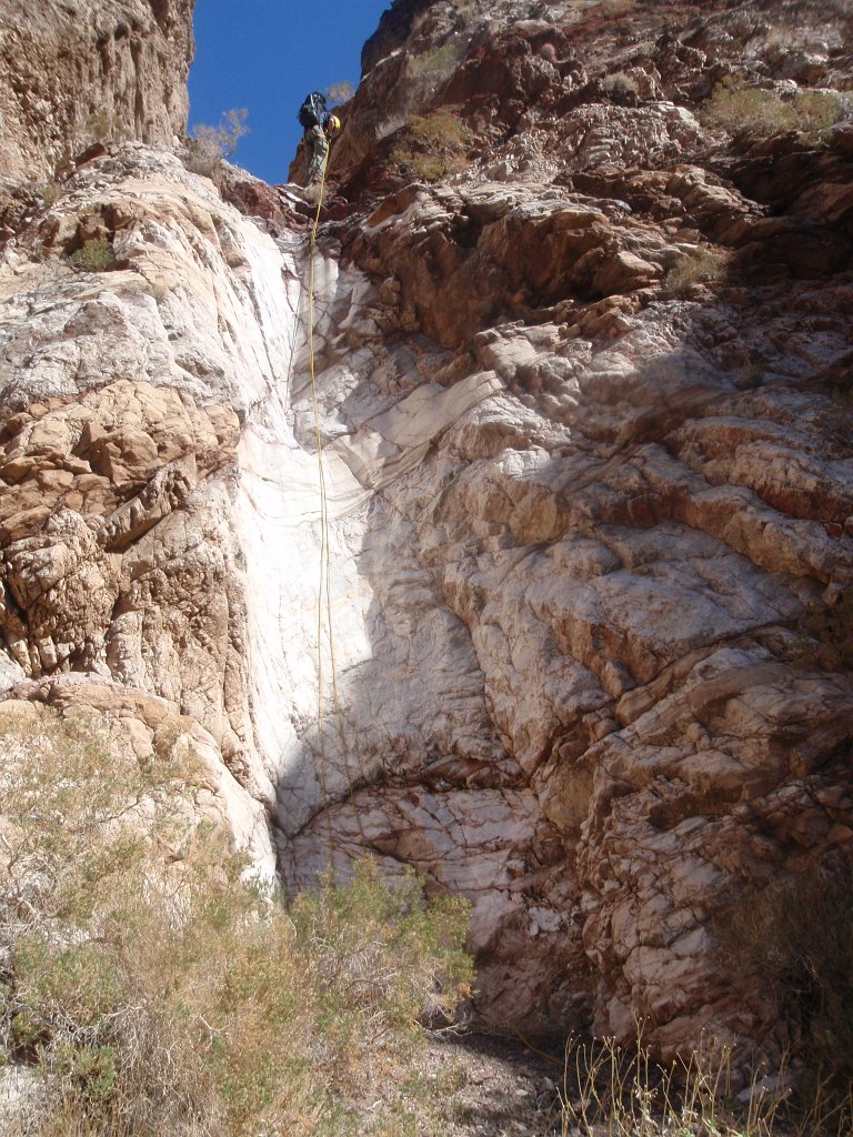 148 P2140563