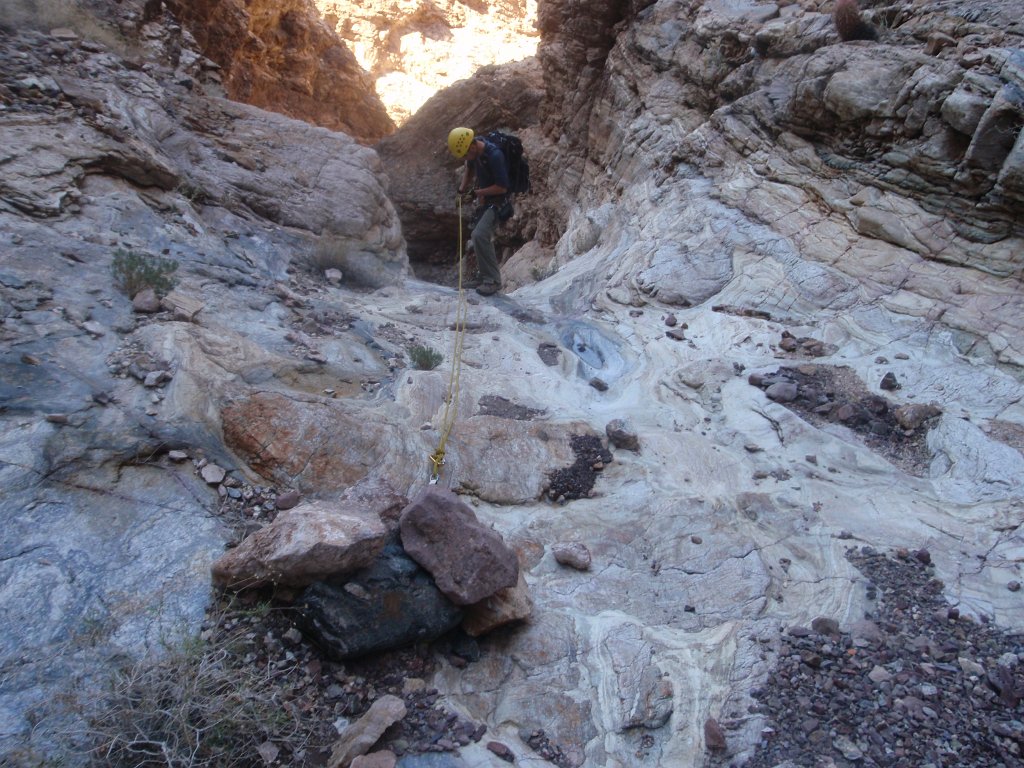176 P2140591