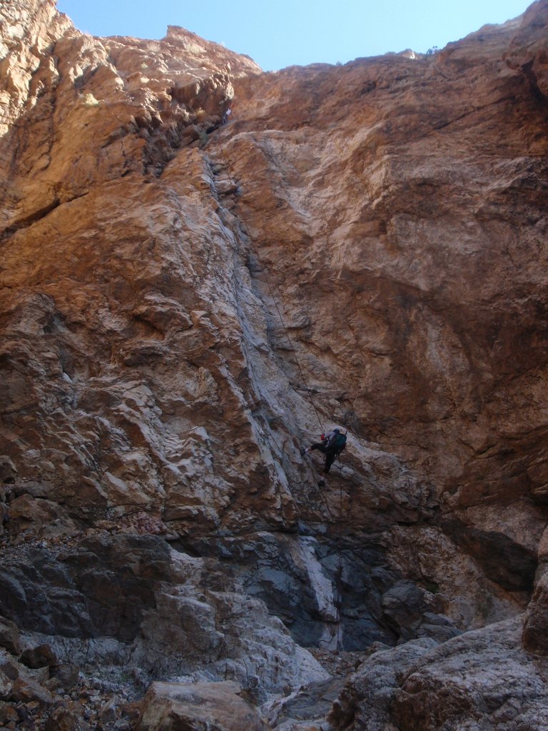 153 P2210776